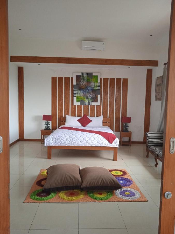 Villa Damay Dua โลวินา ภายนอก รูปภาพ