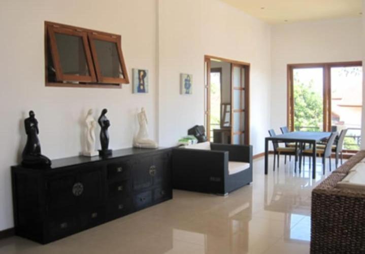 Villa Damay Dua โลวินา ภายนอก รูปภาพ